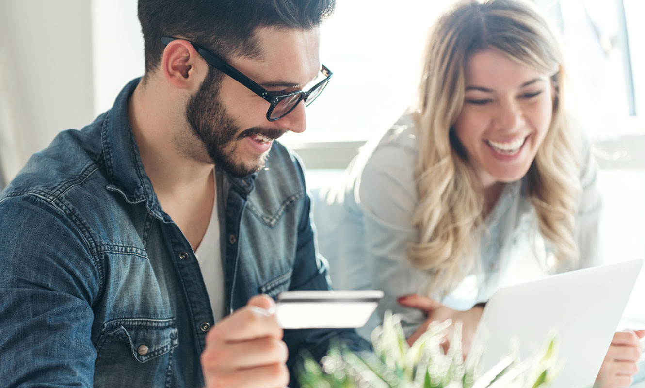 Couple happy with their The Bank N.A. account.